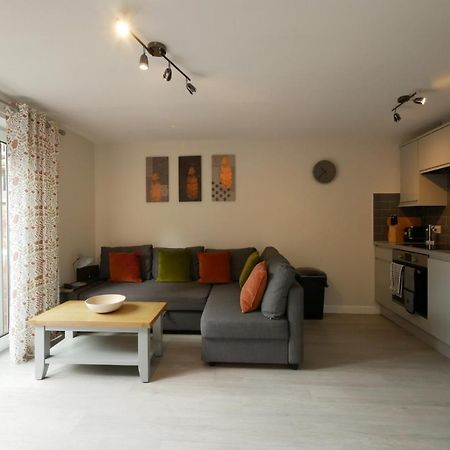 Crewe Short Lets 8 Victoria Court, Crewe公寓 外观 照片